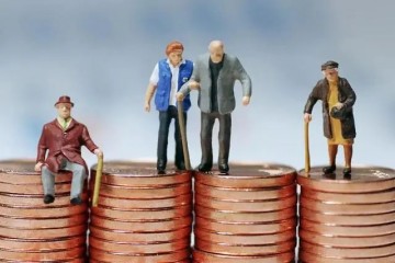 加强财政资金统筹引导，促进银发经济高质量发展