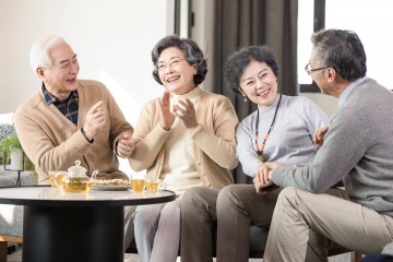 优化农村养老服务，探索物业+养老模式……地方两会关注养老